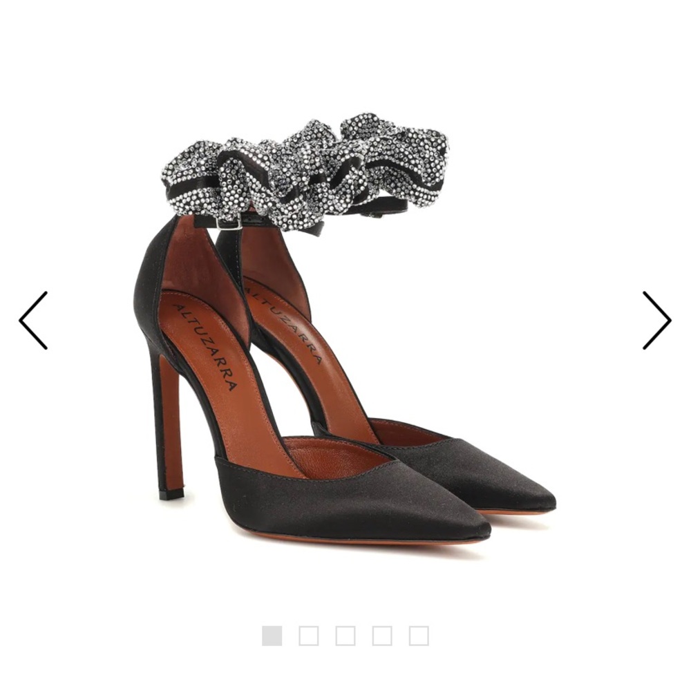 NIB Altuzuarra George Pumps